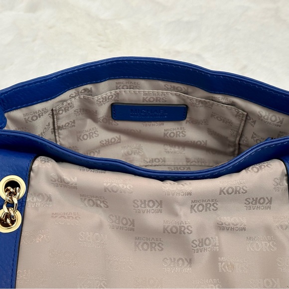 Leather Bag w/ Adjustable Gold Chain Strap - Picture 13 of 16